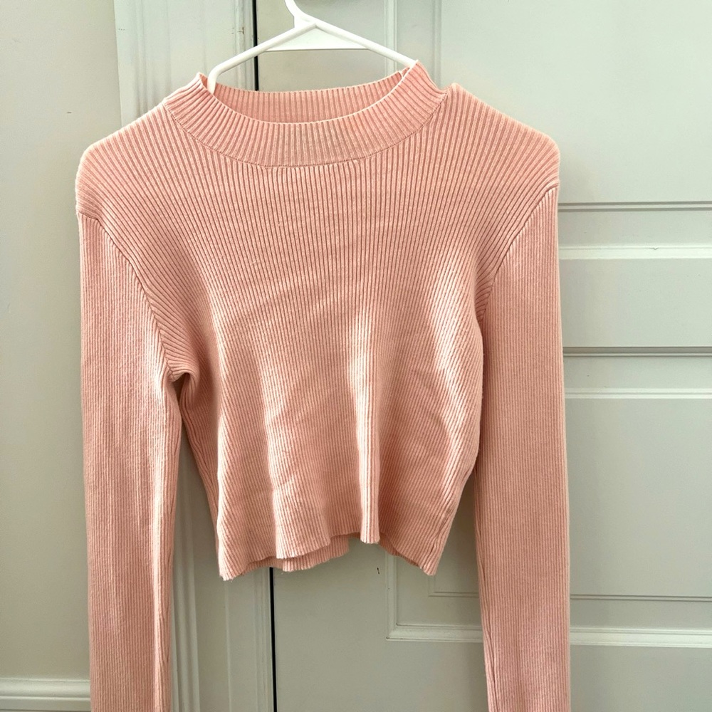 pink long sleeve brandy Melville top🩷